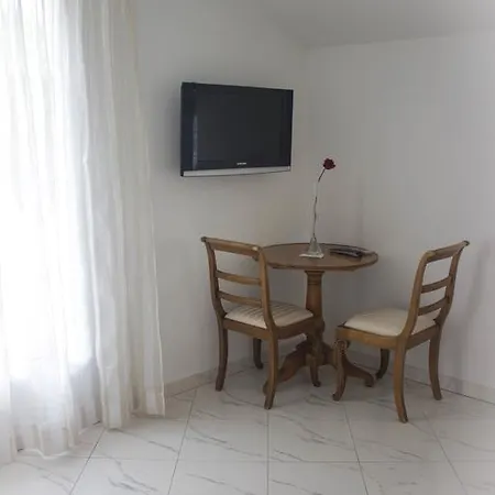 Bed & Breakfast Yoda 3*